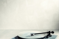 WHITE-PAINT_giradischi
